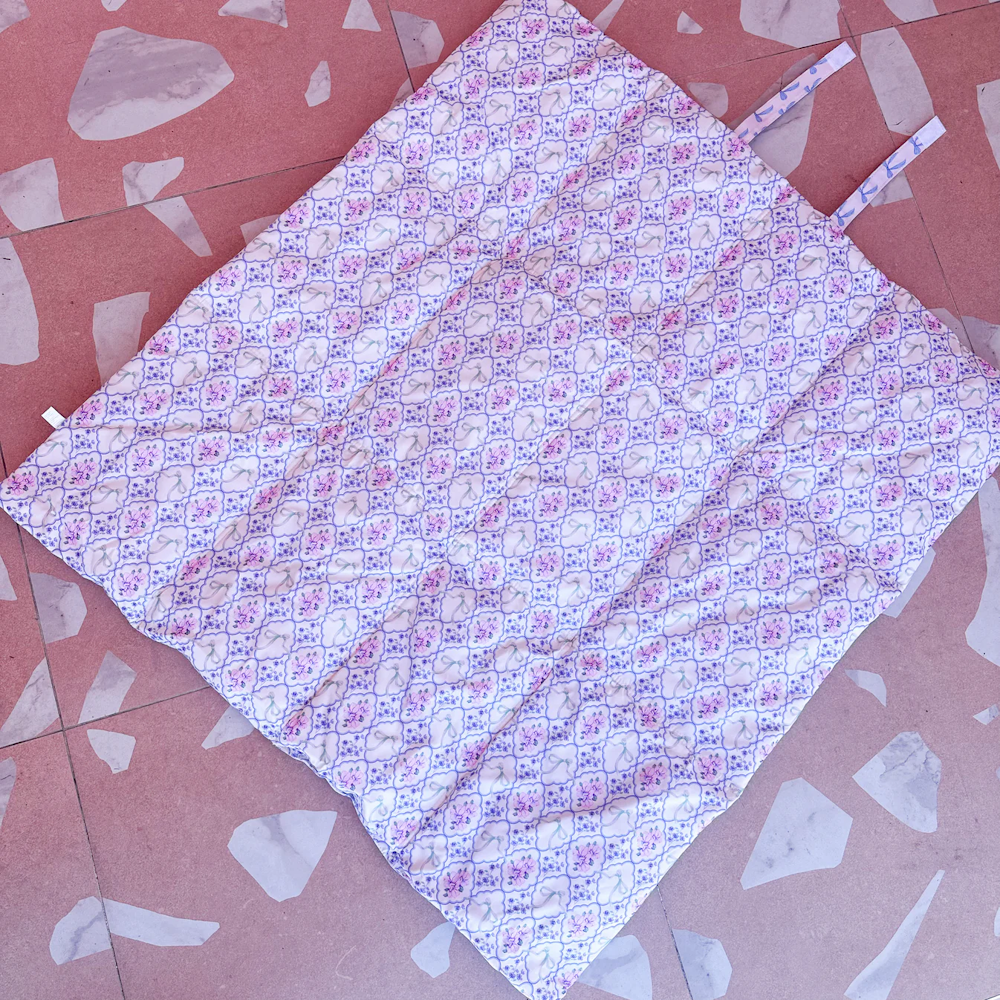 Pablo & Co Baby Blue Bows & Petal Deluxe Travel Mat